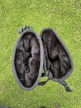 Load image into Gallery viewer, Winter Mitts AK Golf
